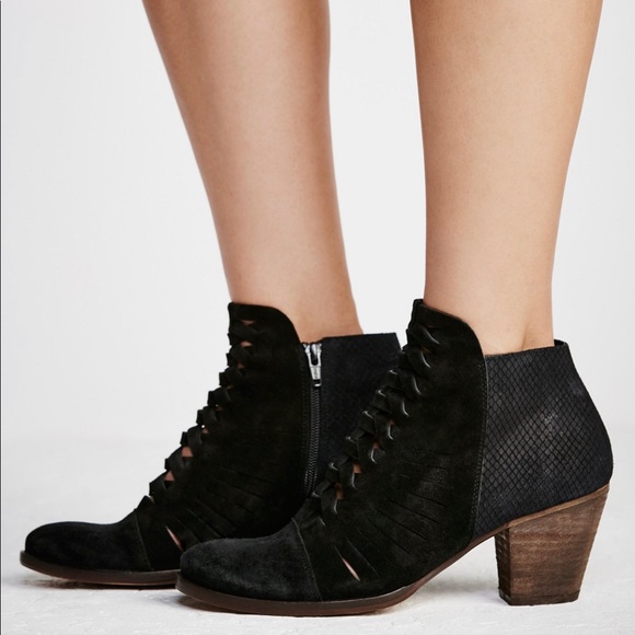 Free People Shoes - Free People Black Loveland Booties sz 8